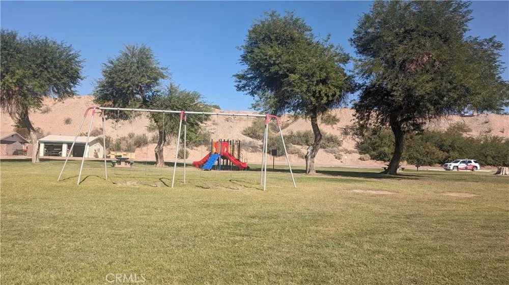 6509 Salulu Big River, CA 92242