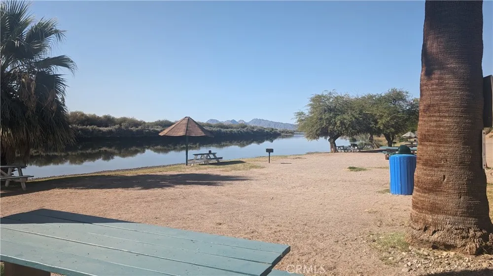 6509 Salulu Big River, CA 92242