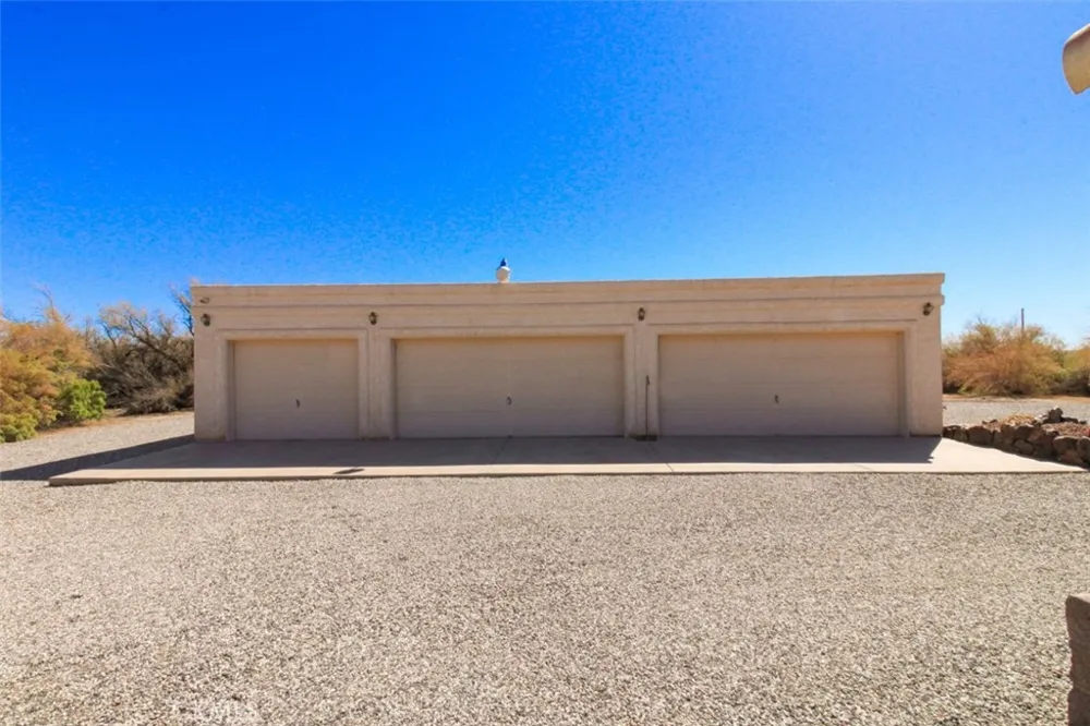 6509 Salulu Big River, CA 92242