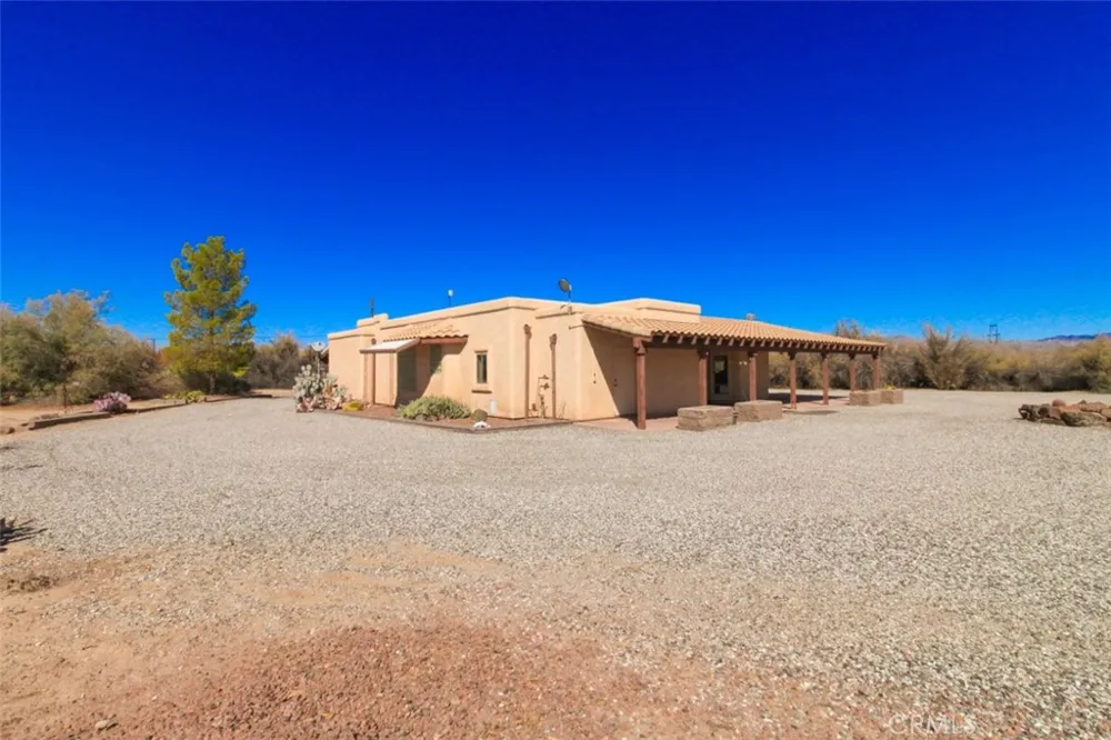 6509 Salulu Big River, CA 92242