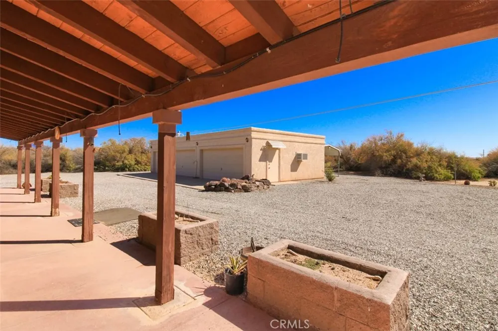 6509 Salulu Big River, CA 92242
