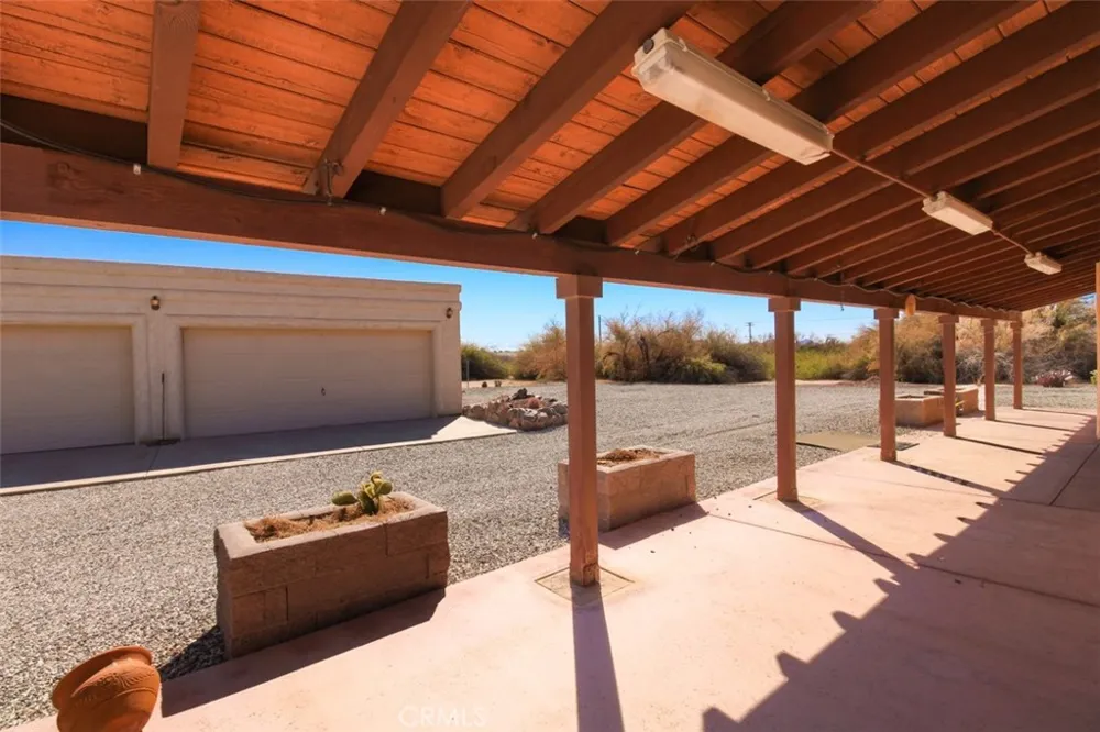 6509 Salulu Big River, CA 92242
