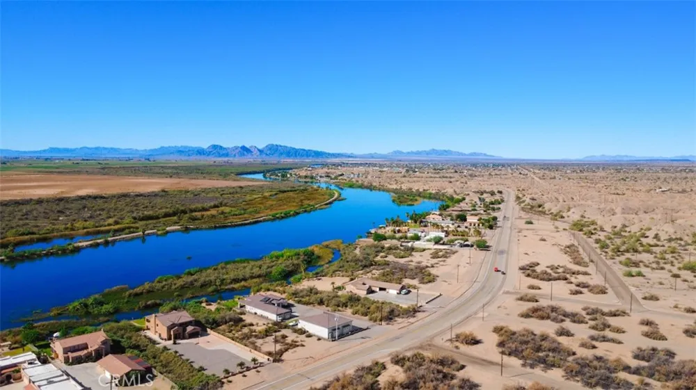 6509 Salulu Big River, CA 92242