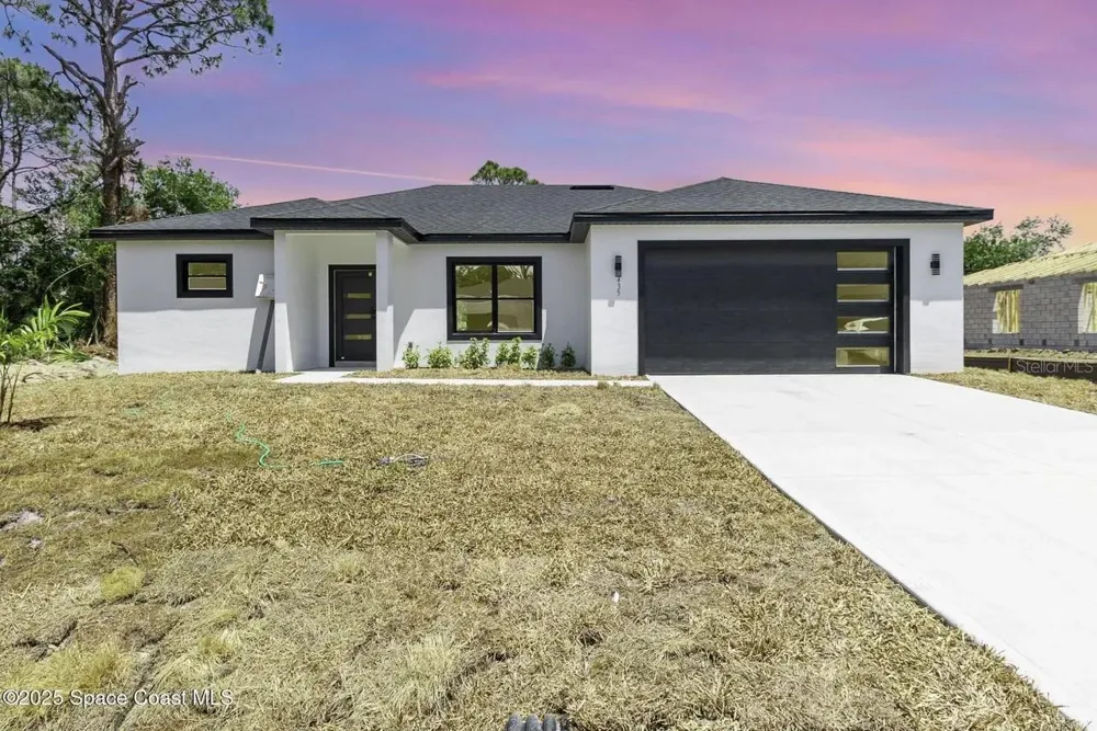 435 GOLDSMITH AVENUE NW Palm Bay, FL 32907