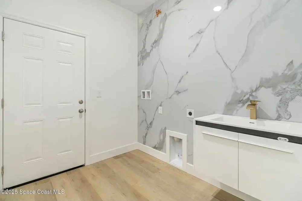 435 GOLDSMITH AVENUE NW Palm Bay, FL 32907