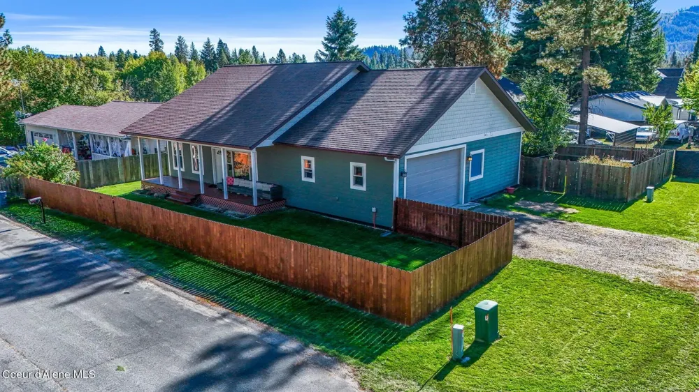 12 Troudt Court Priest River, ID 83856