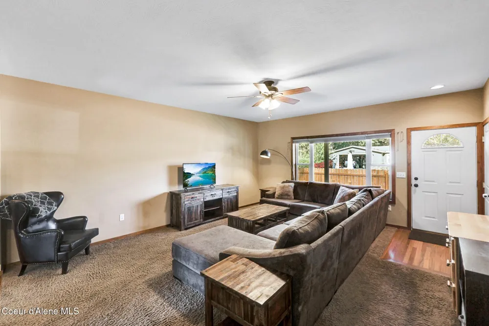 12 Troudt Court Priest River, ID 83856
