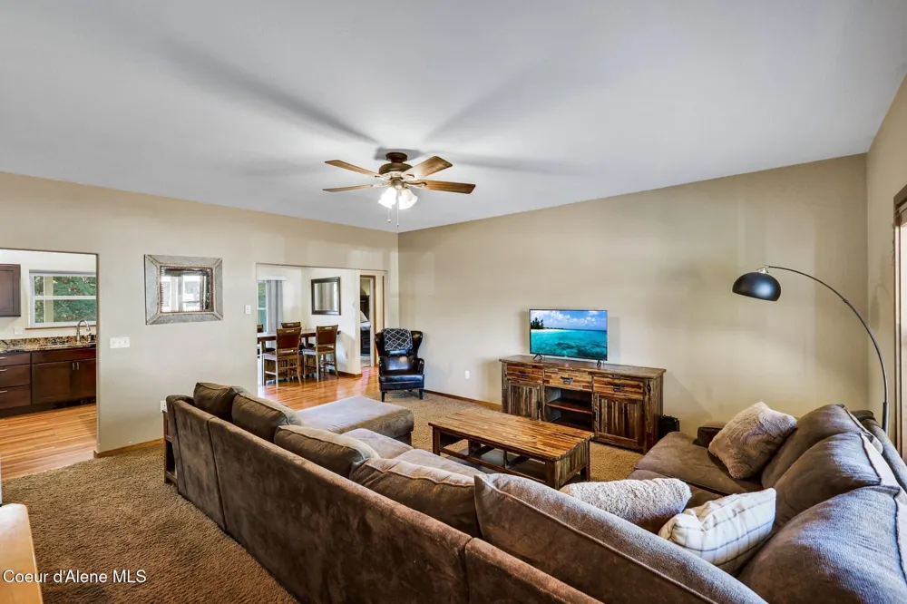 12 Troudt Court Priest River, ID 83856