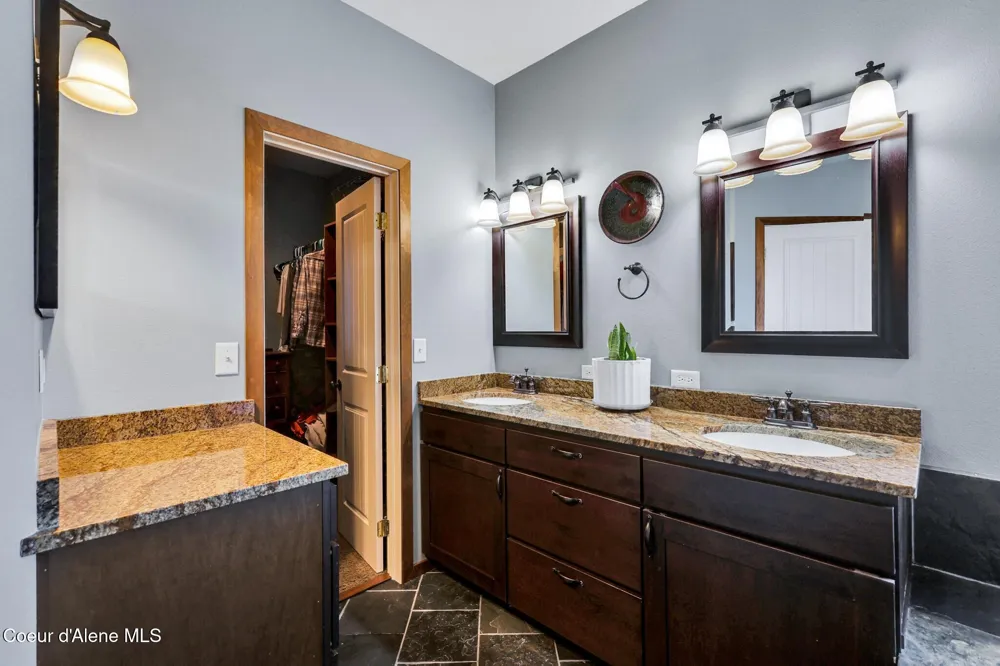 12 Troudt Court Priest River, ID 83856