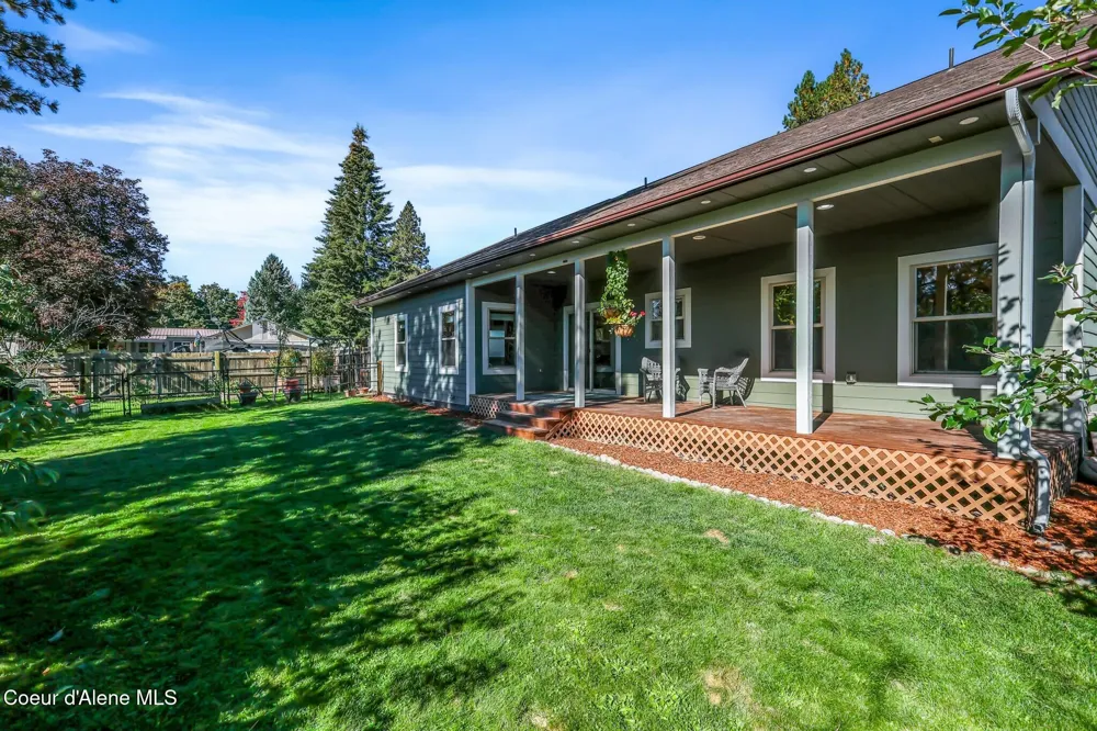 12 Troudt Court Priest River, ID 83856