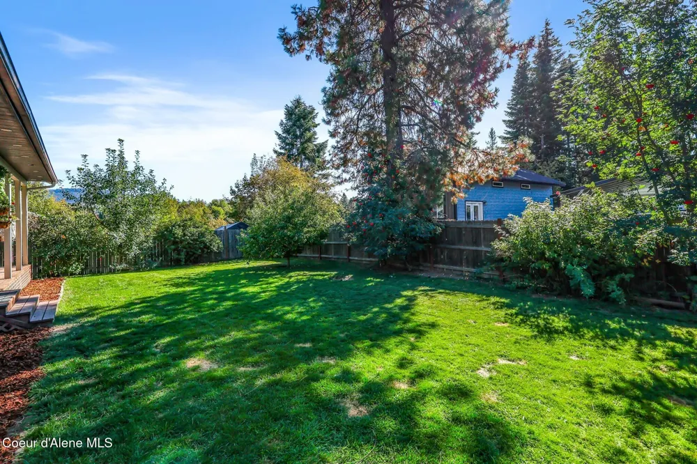 12 Troudt Court Priest River, ID 83856