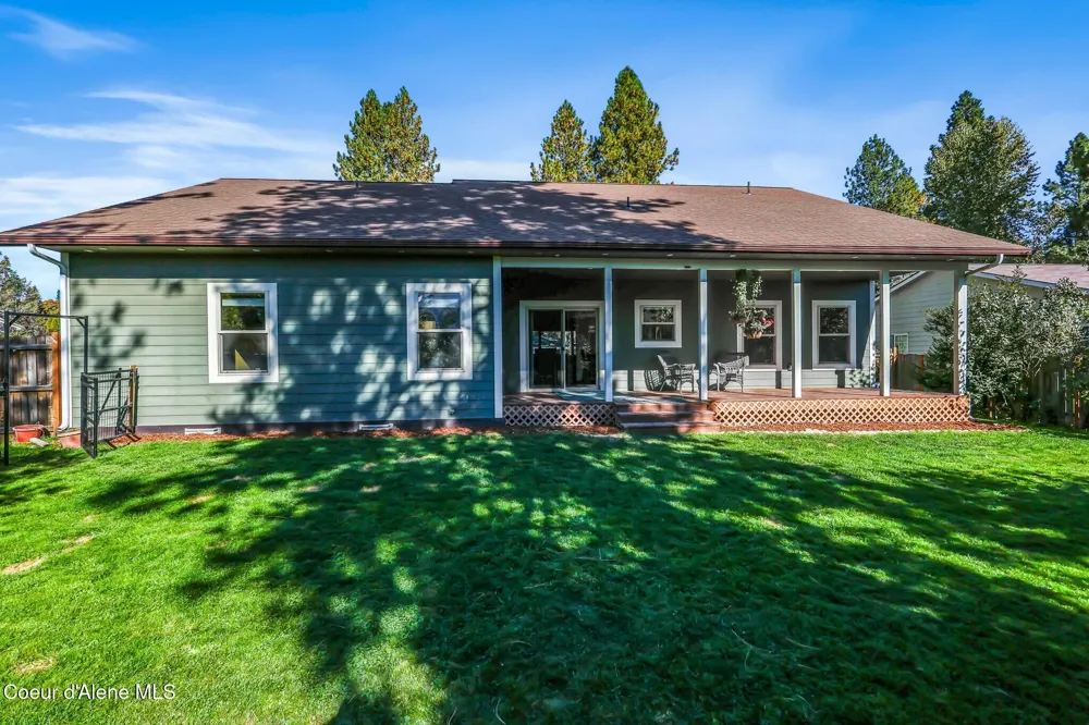 12 Troudt Court Priest River, ID 83856