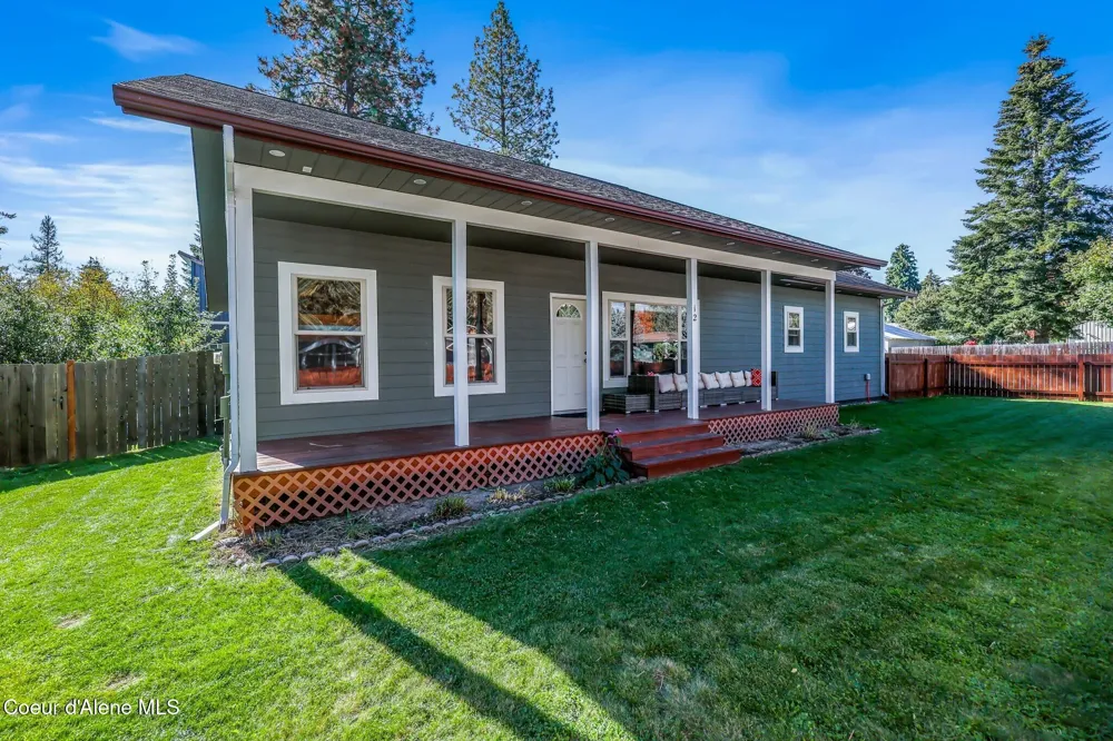 12 Troudt Court Priest River, ID 83856