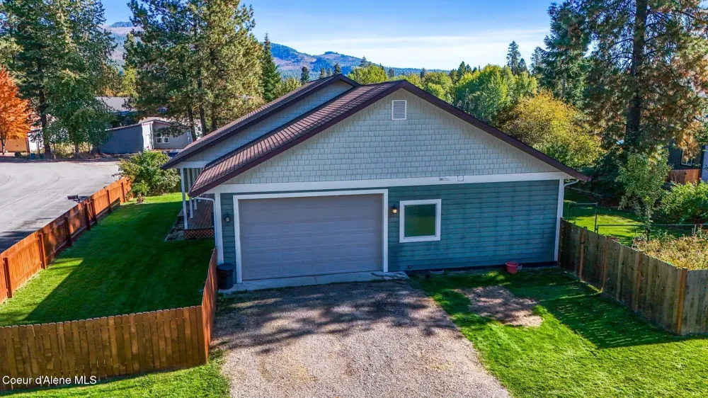 12 Troudt Court Priest River, ID 83856