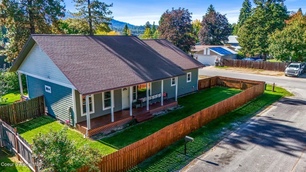 12 Troudt Court Priest River, ID 83856