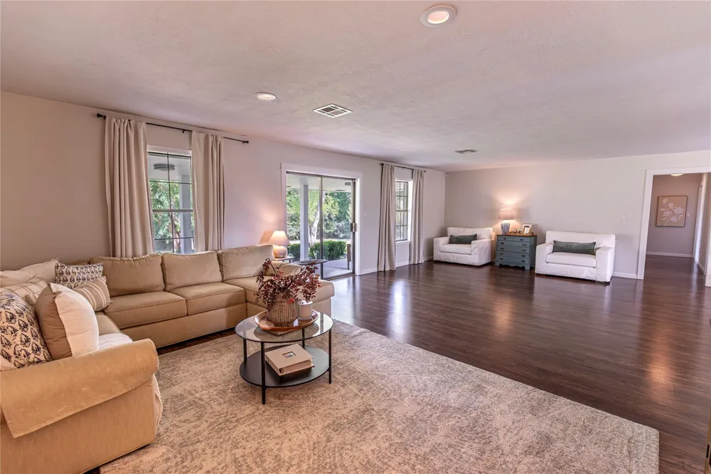145 Camilla Circle Bellville, TX 77418