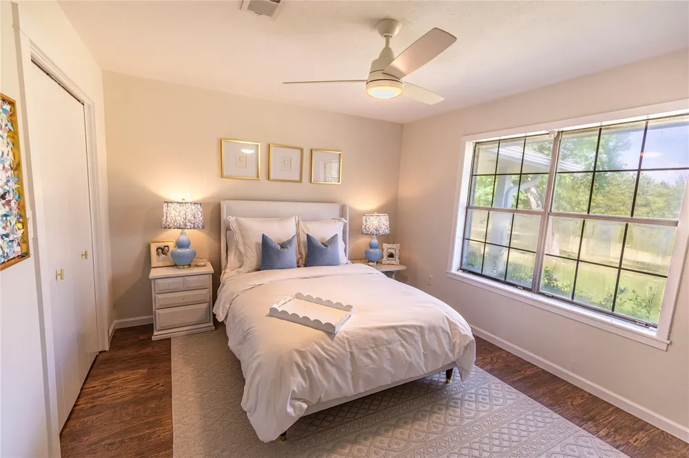 145 Camilla Circle Bellville, TX 77418