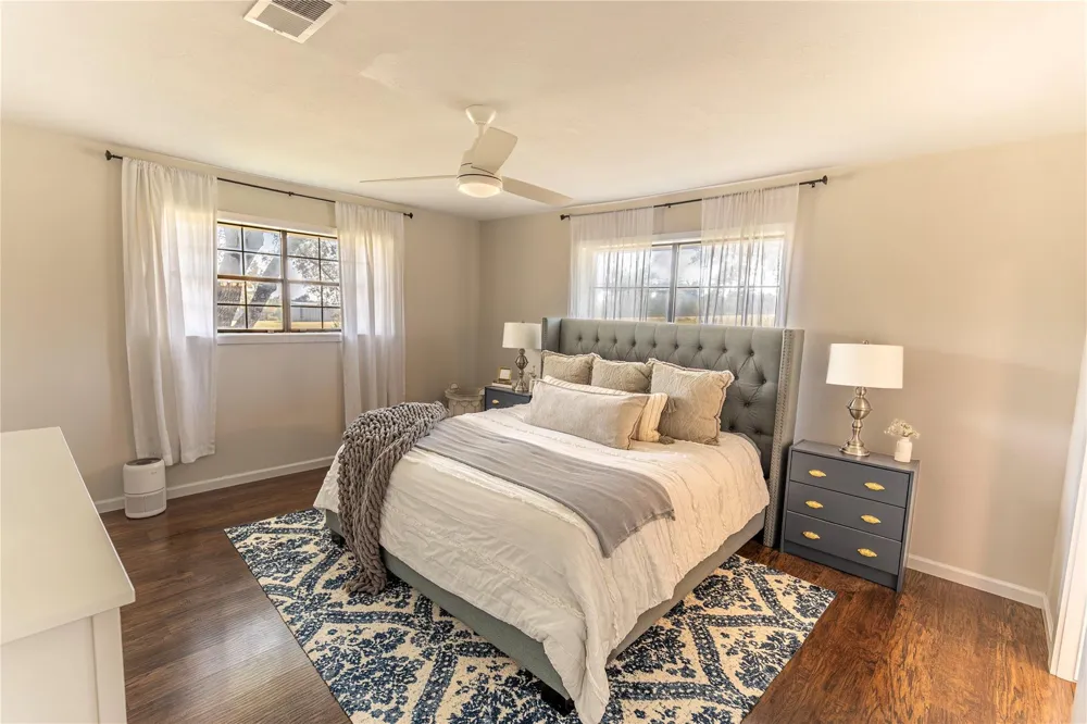 145 Camilla Circle Bellville, TX 77418