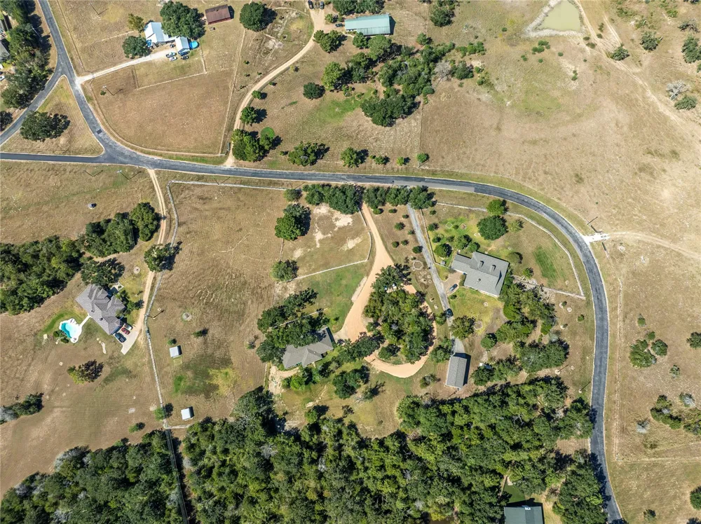 145 Camilla Circle Bellville, TX 77418