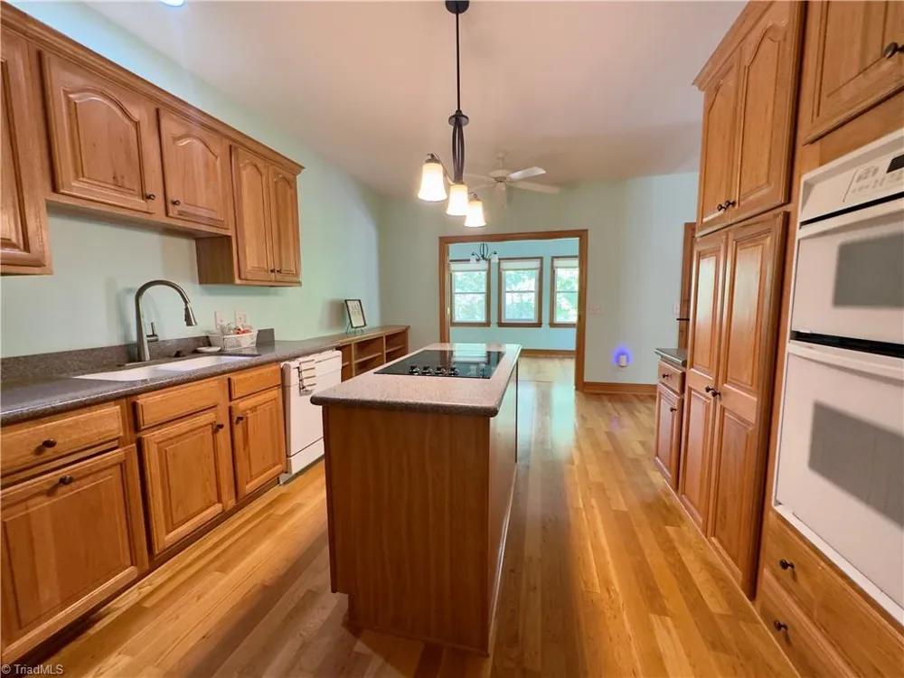 906 Rocky Cove Lane Denton, NC 27239