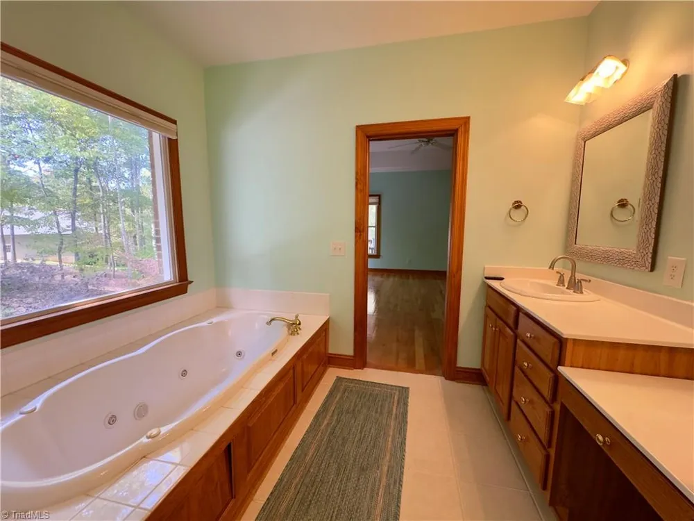 906 Rocky Cove Lane Denton, NC 27239