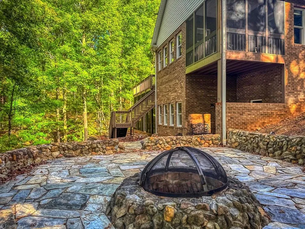 906 Rocky Cove Lane Denton, NC 27239