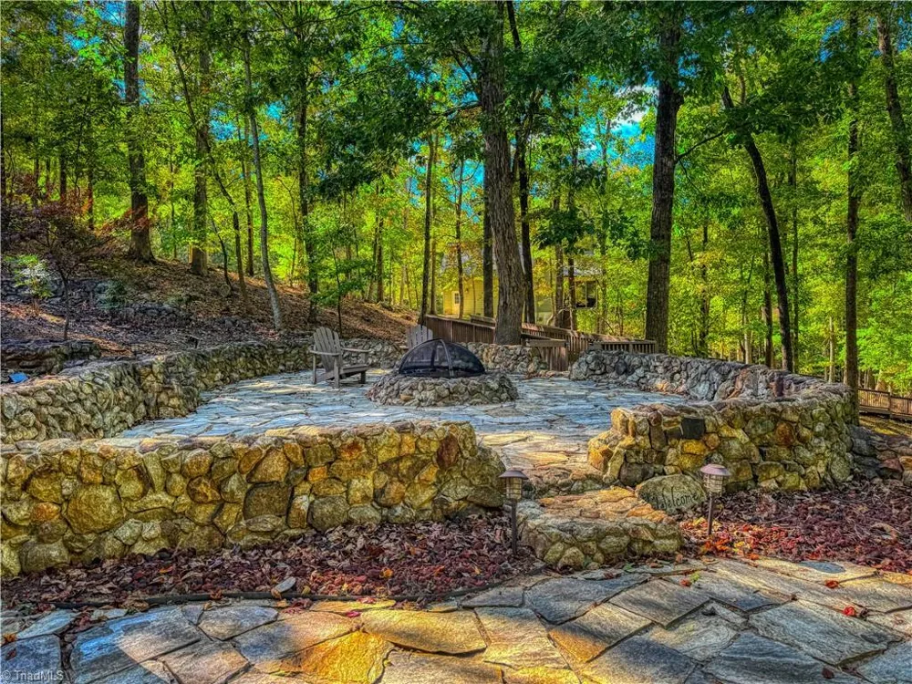 906 Rocky Cove Lane Denton, NC 27239