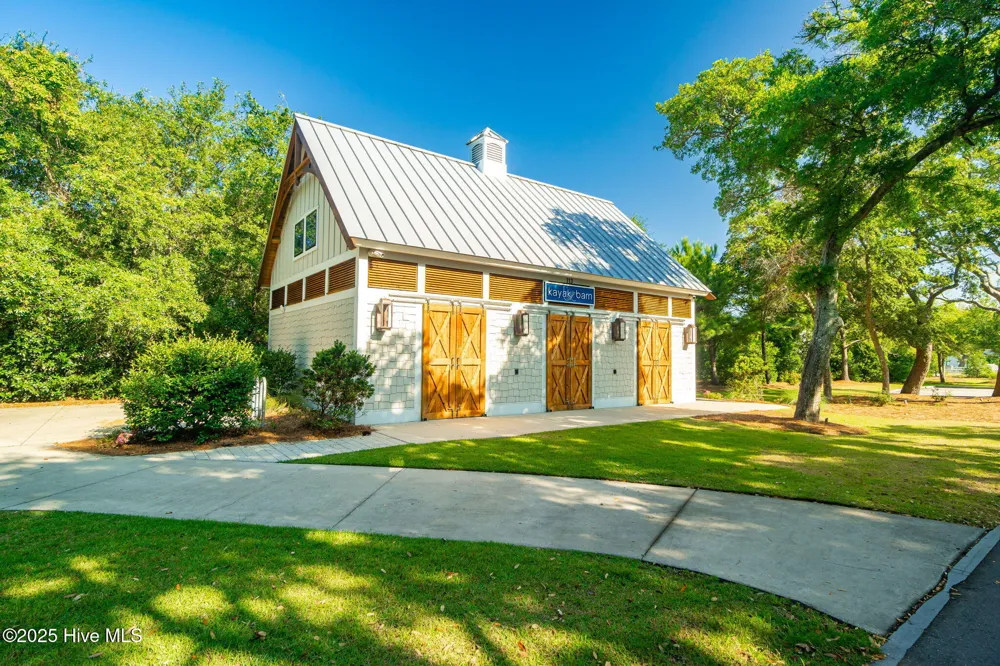 530 Sheldrake Court Beaufort, NC 28516