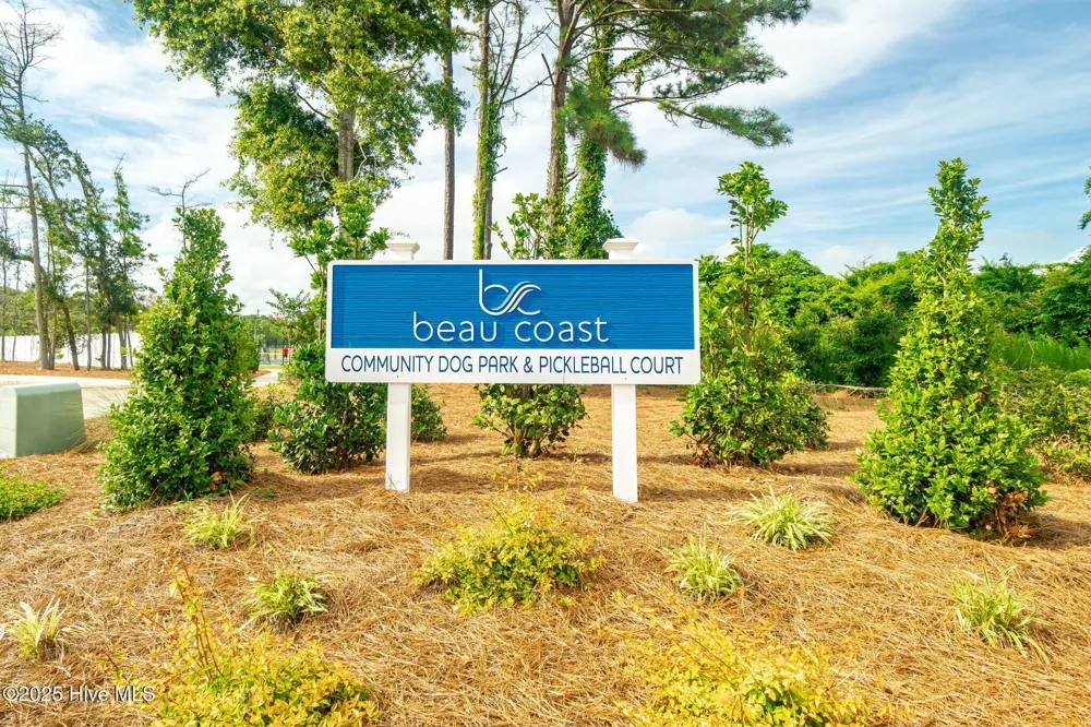 530 Sheldrake Court Beaufort, NC 28516