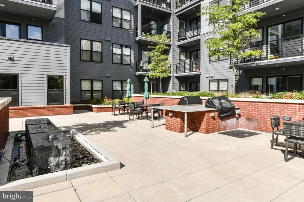 2960 VADEN DRIVE #2-406 Fairfax, VA 22031