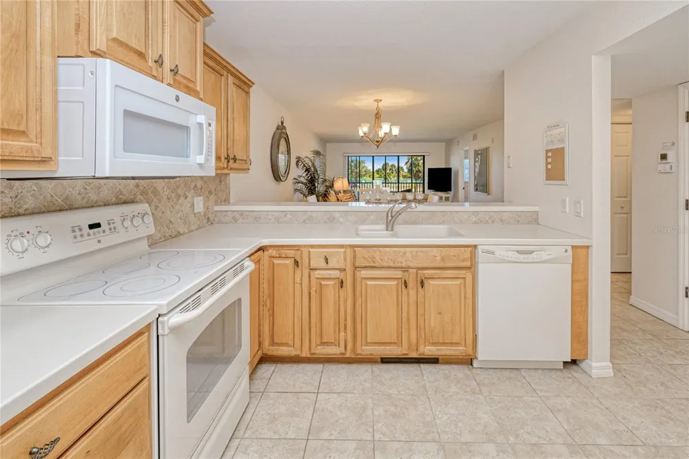 175 KINGS HIGHWAY #225 (B5) Punta Gorda, FL 33983