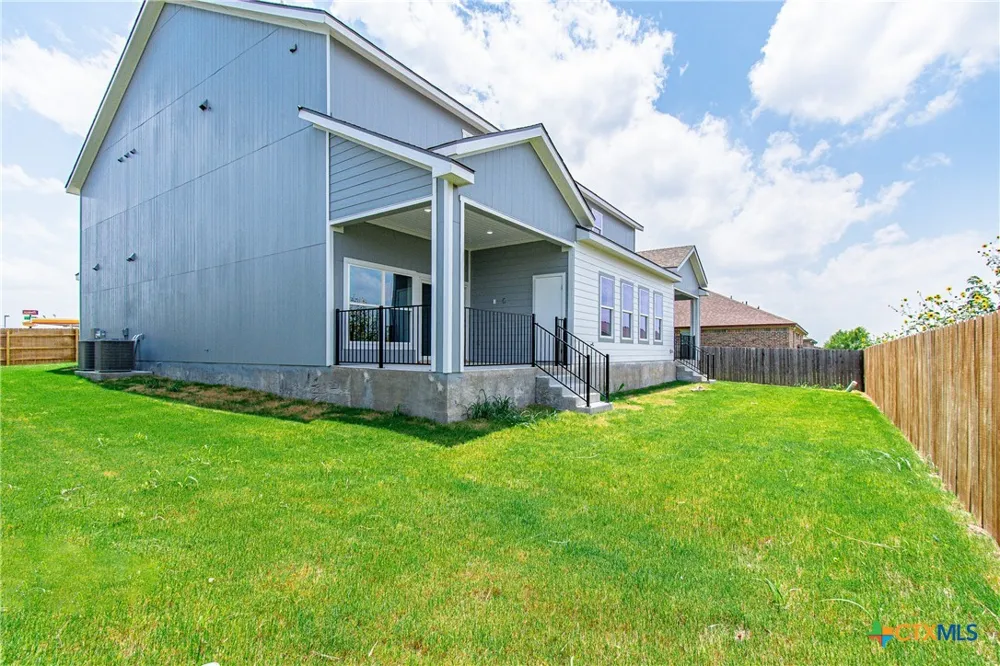 121 Calvin Smith Lane #A & B Jarrell, TX 76537