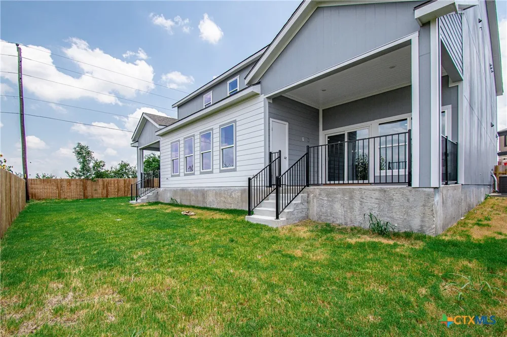 121 Calvin Smith Lane #A & B Jarrell, TX 76537