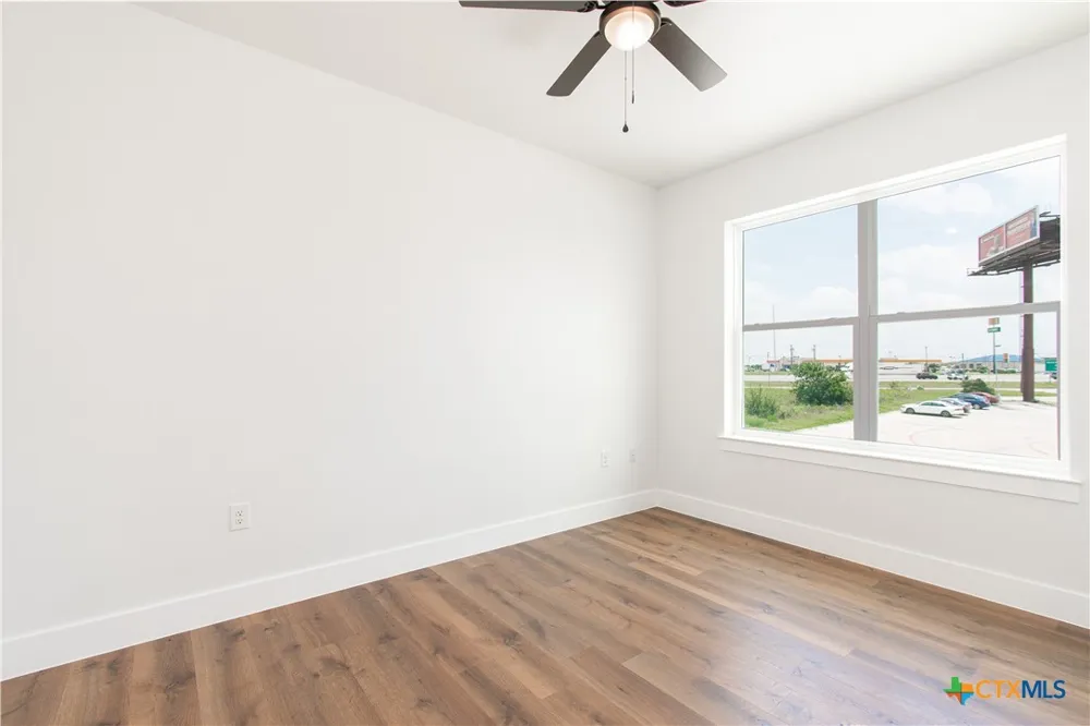 121 Calvin Smith Lane #A & B Jarrell, TX 76537