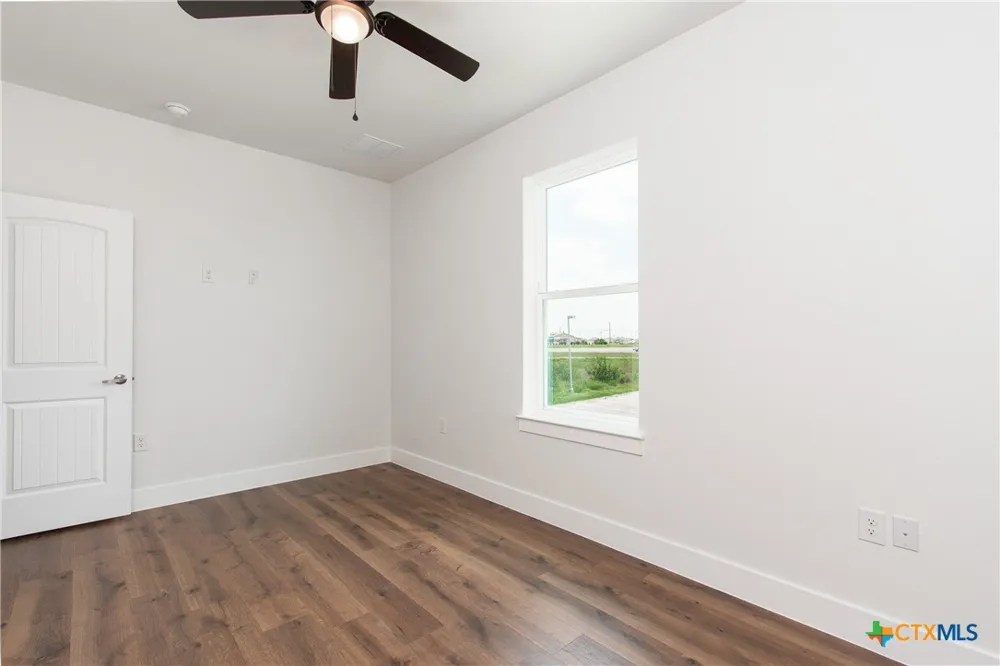 121 Calvin Smith Lane #A & B Jarrell, TX 76537