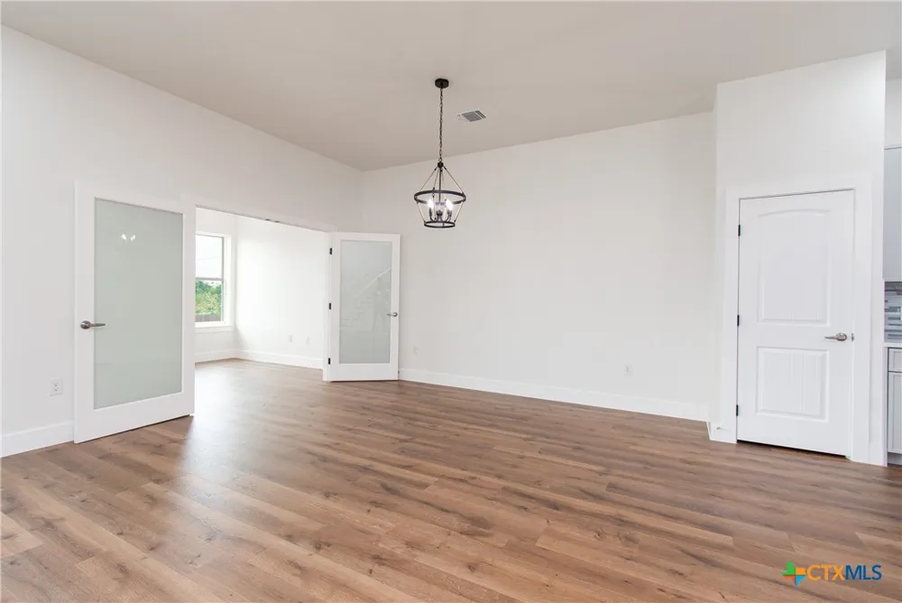 121 Calvin Smith Lane #A & B Jarrell, TX 76537