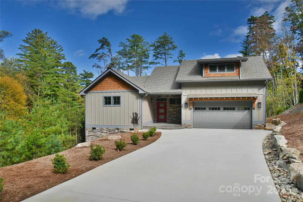 48 Crossings Circle Fairview, NC 28730
