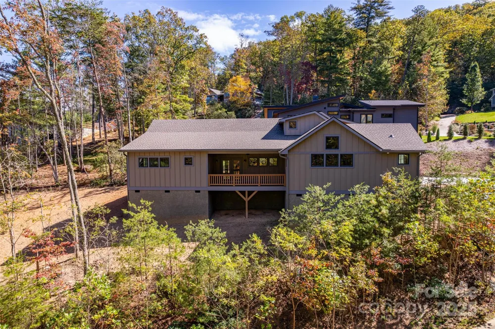 48 Crossings Circle Fairview, NC 28730