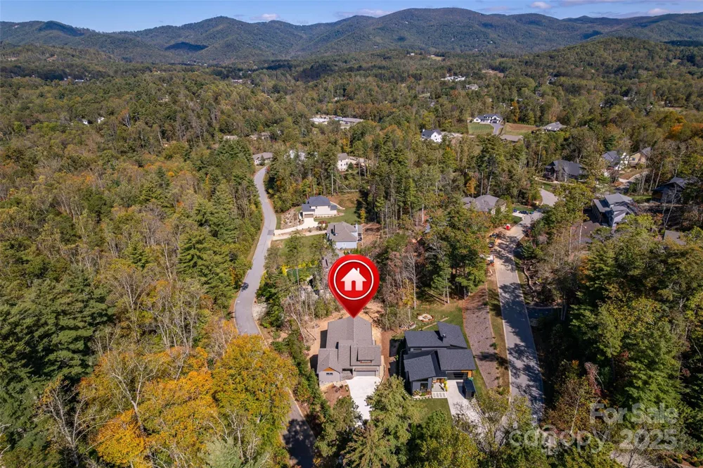 48 Crossings Circle Fairview, NC 28730