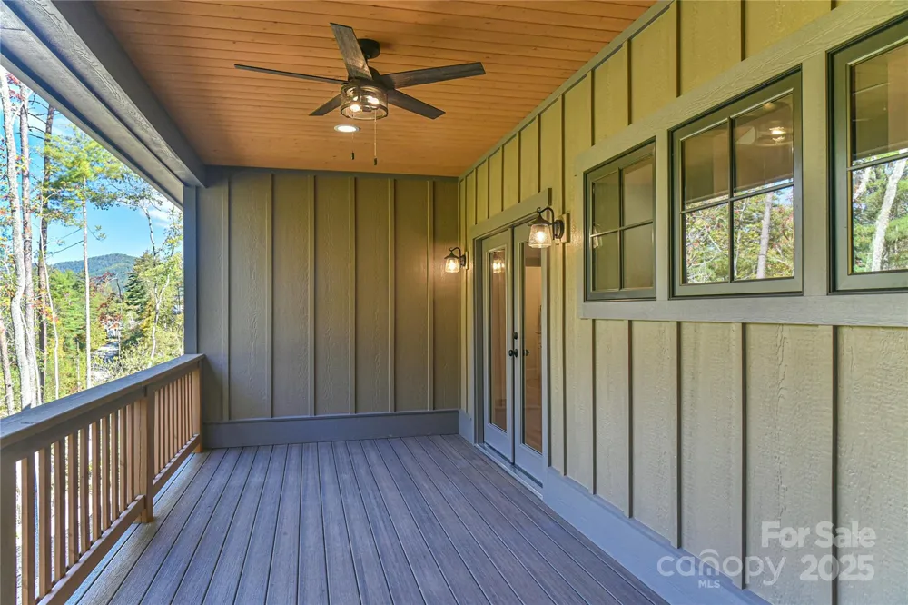 48 Crossings Circle Fairview, NC 28730