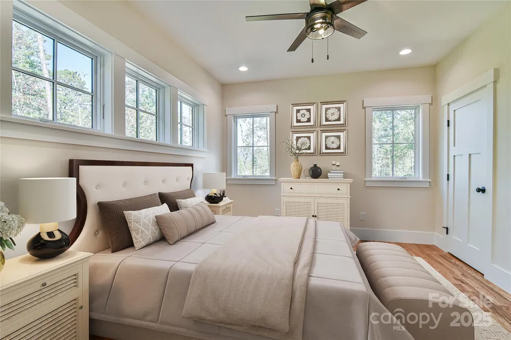 48 Crossings Circle Fairview, NC 28730