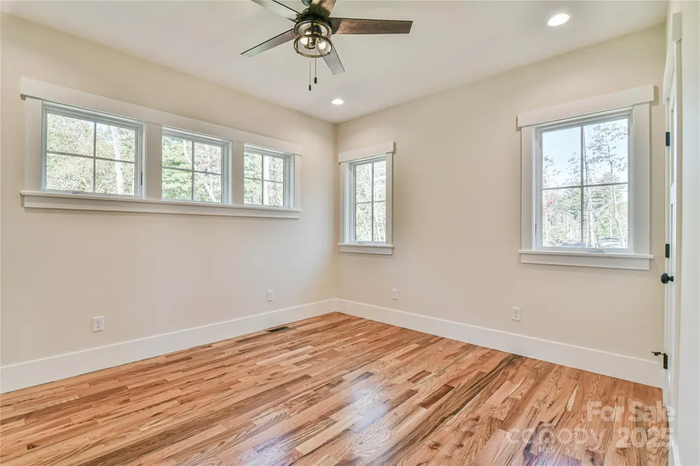 48 Crossings Circle Fairview, NC 28730