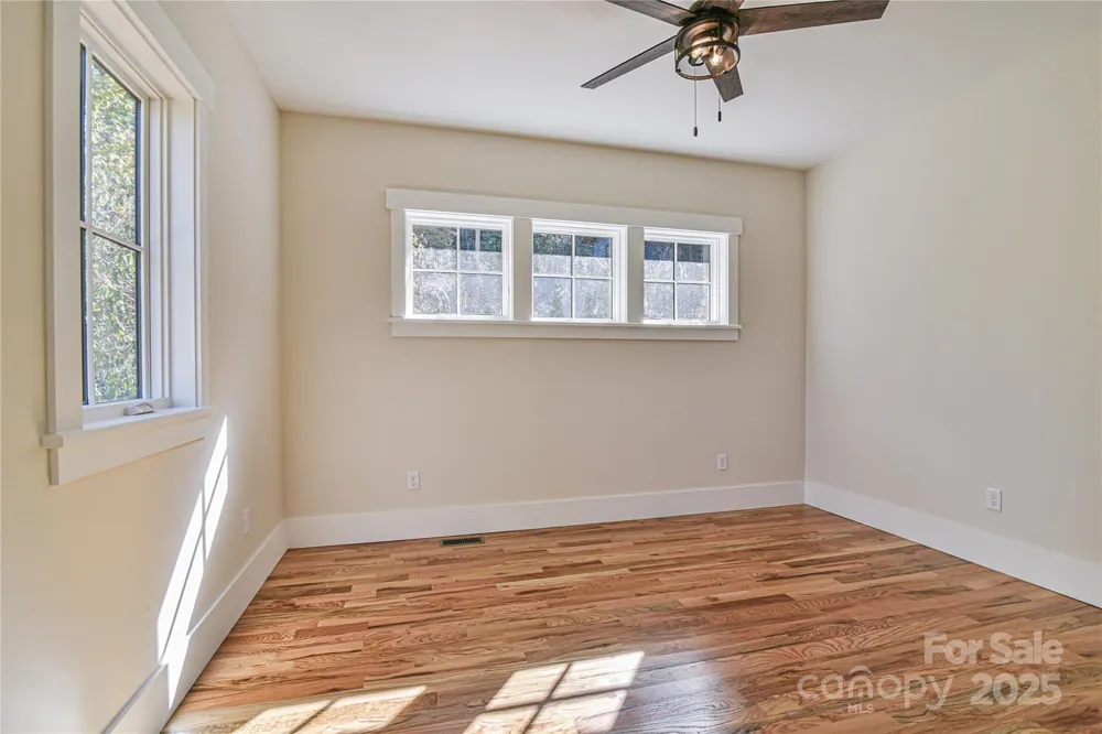 48 Crossings Circle Fairview, NC 28730