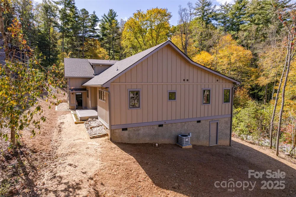 48 Crossings Circle Fairview, NC 28730