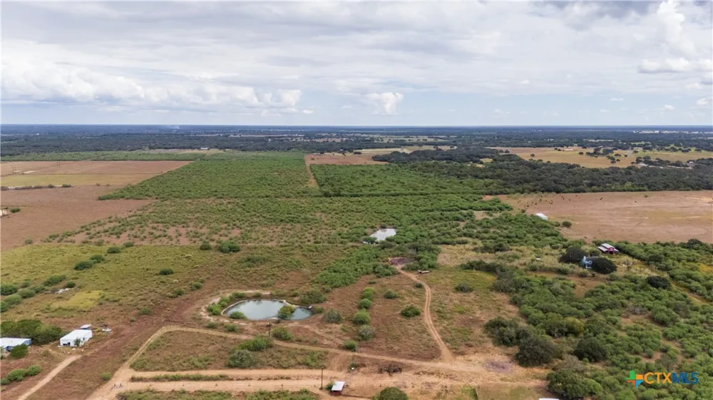 55 Lassman Road Goliad, TX 77963