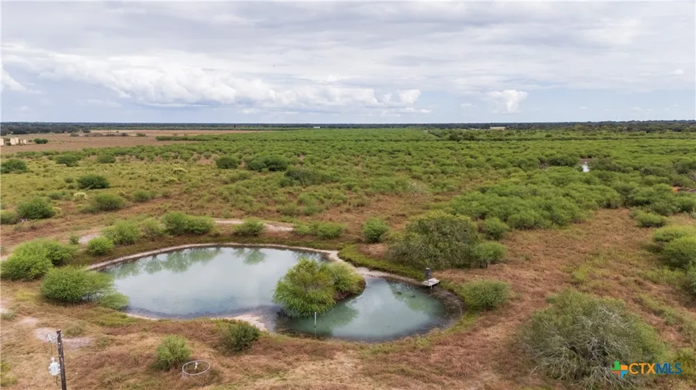 55 Lassman Road Goliad, TX 77963