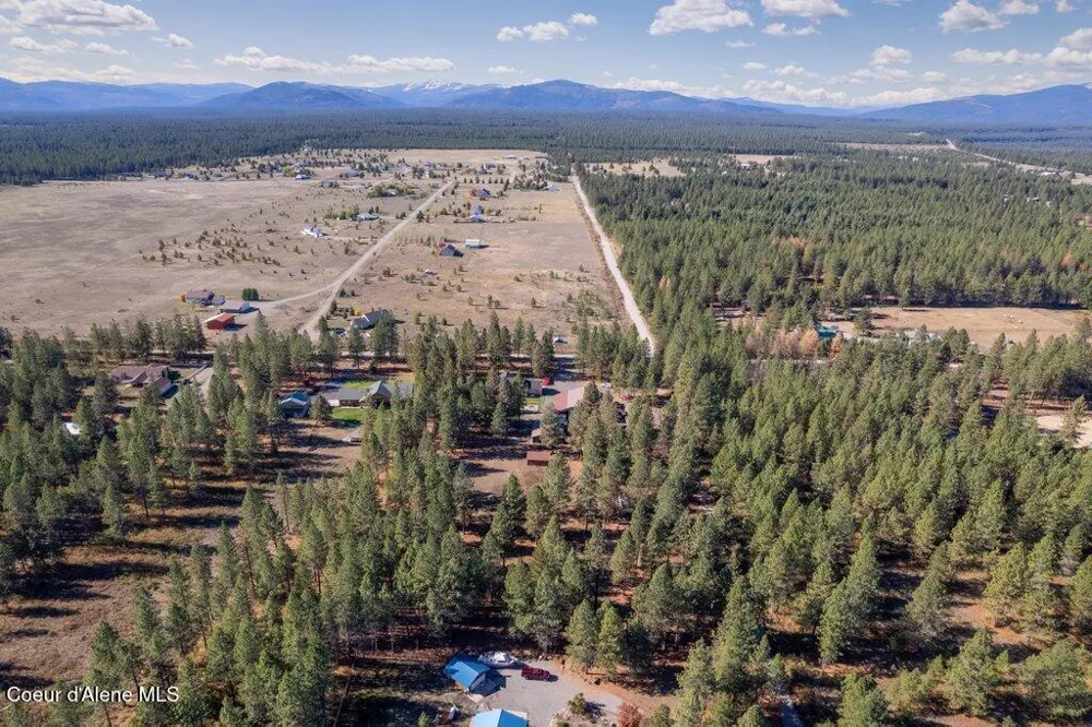4308 E Rosemont Drive Athol, ID 83801