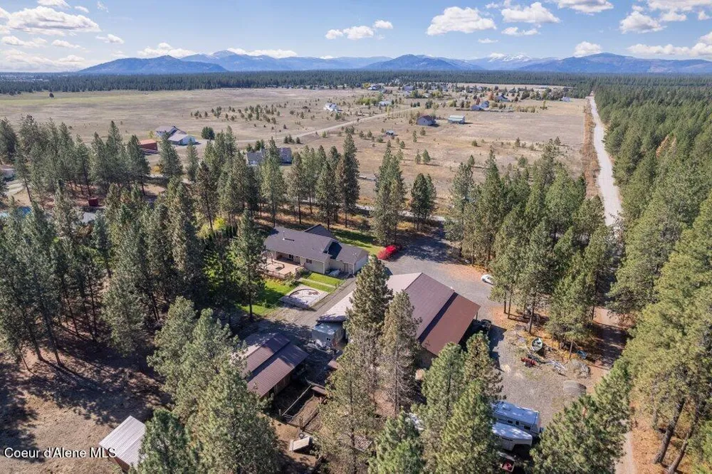 4308 E Rosemont Drive Athol, ID 83801