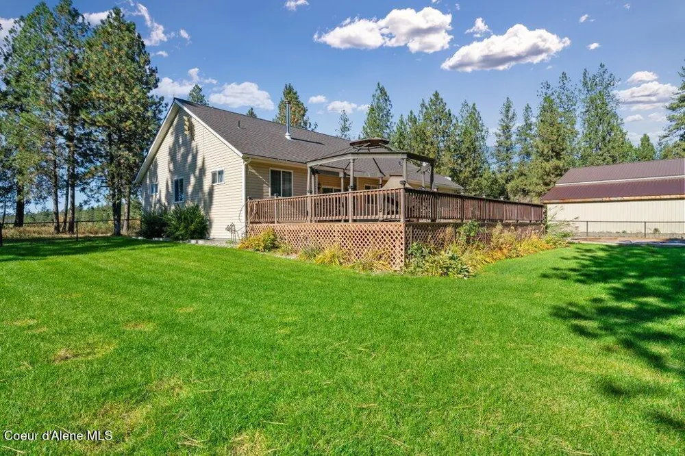 4308 E Rosemont Drive Athol, ID 83801