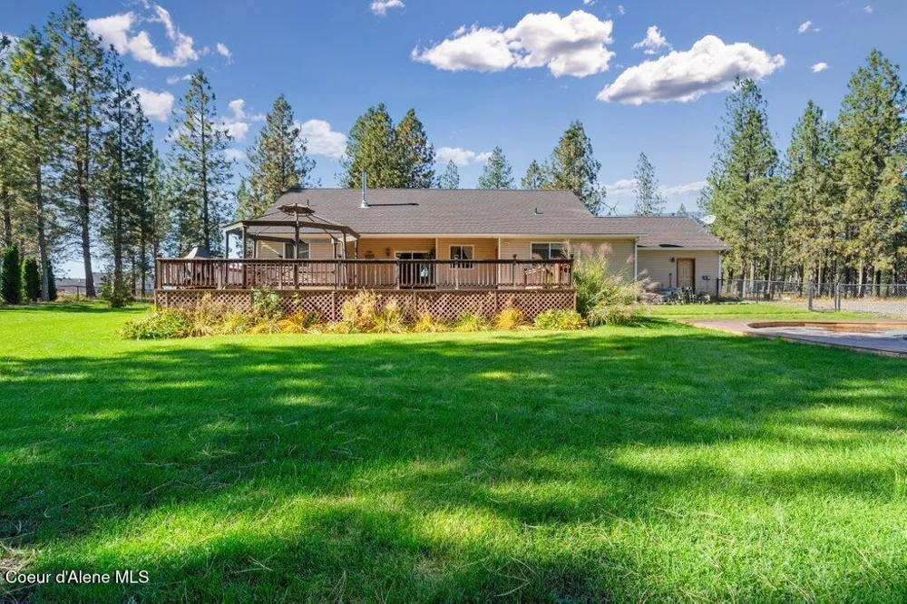 4308 E Rosemont Drive Athol, ID 83801